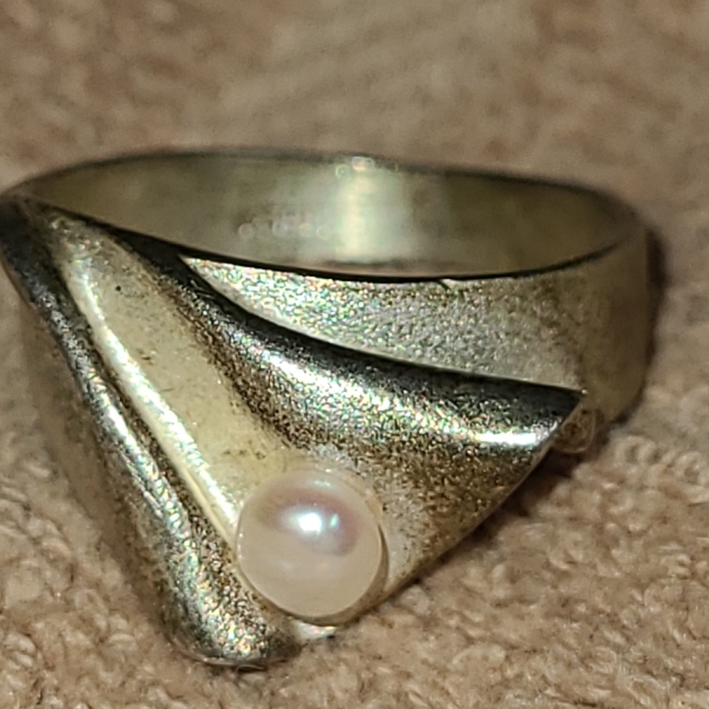 Sterling Silver Pearl Ring